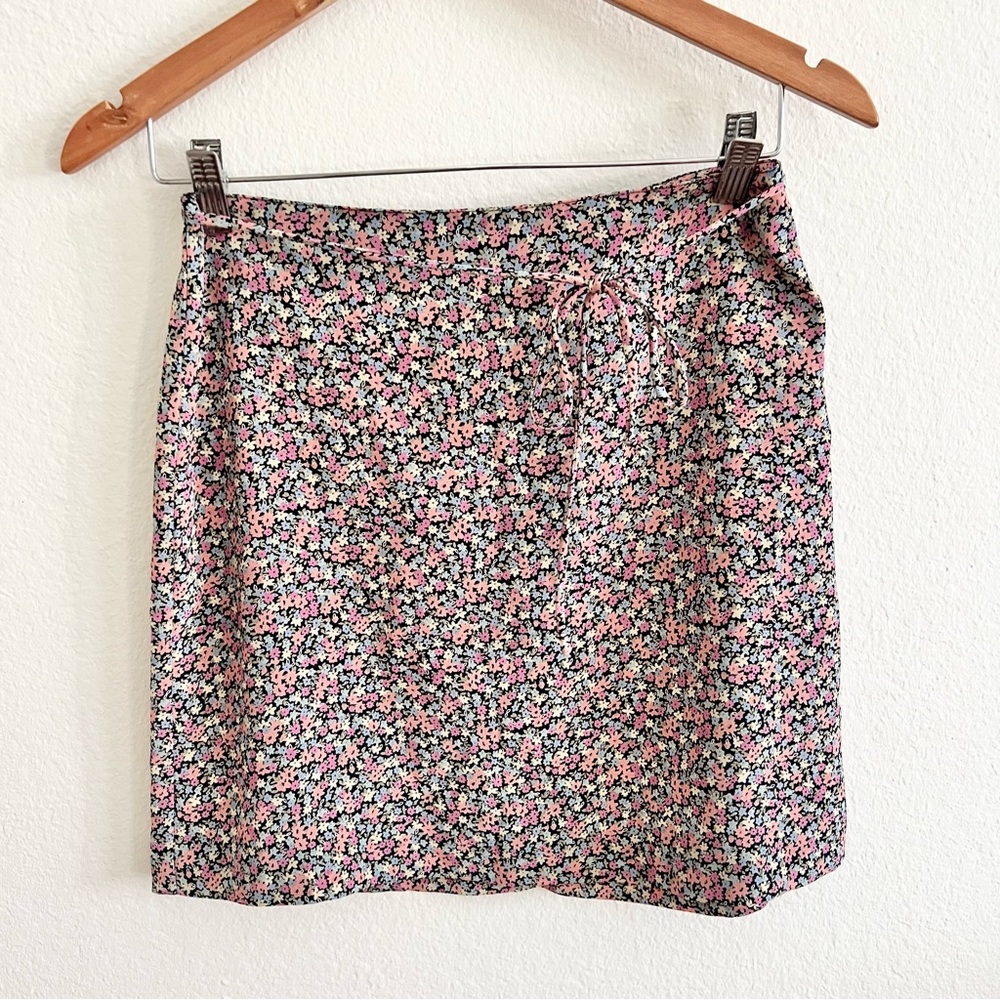 Vintage 90s Y2K Exact Change Floral Tie Front Mini Skirt Sz 6